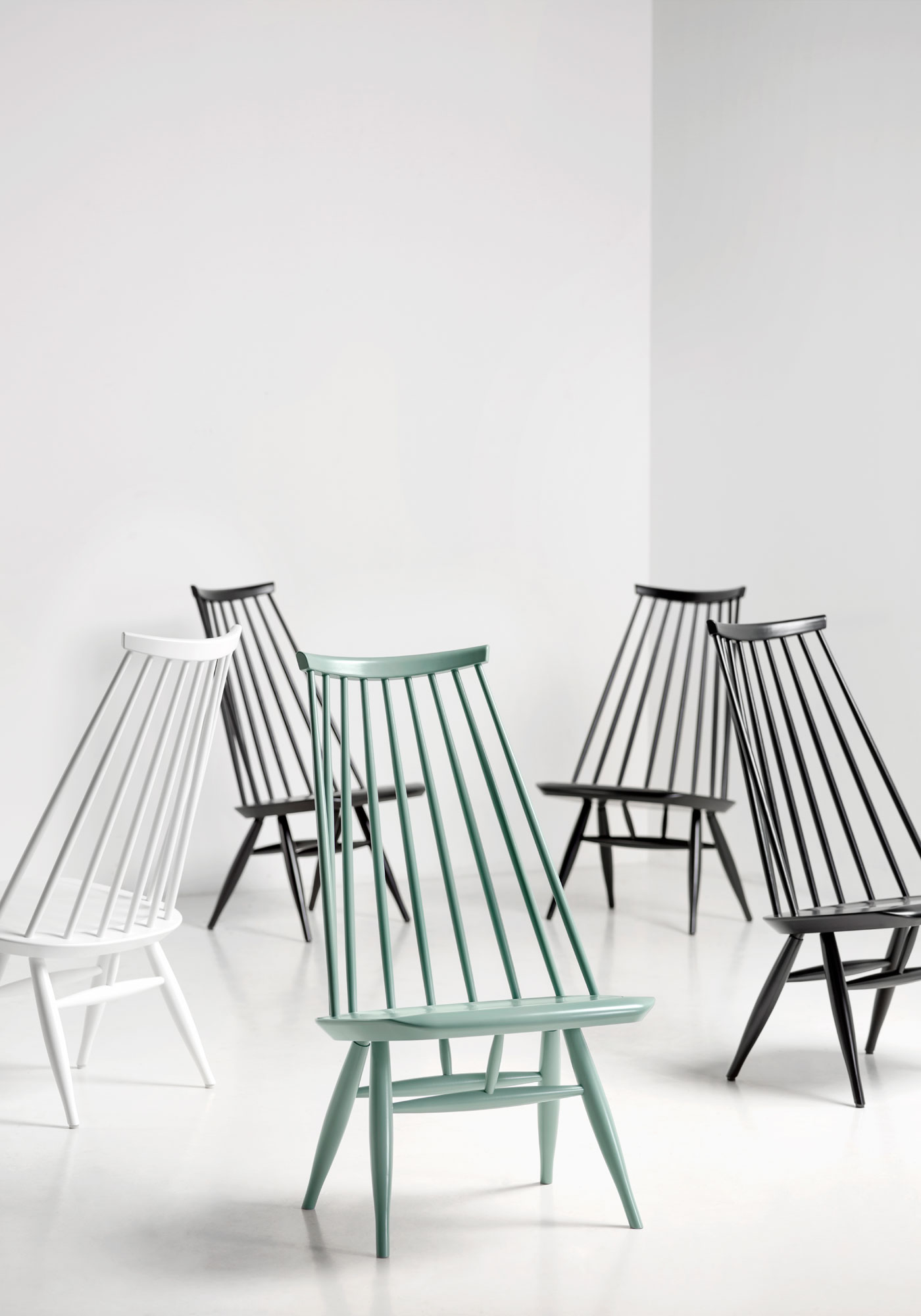 Artek_Mademoiselle_lounge_chair_black_sage_green