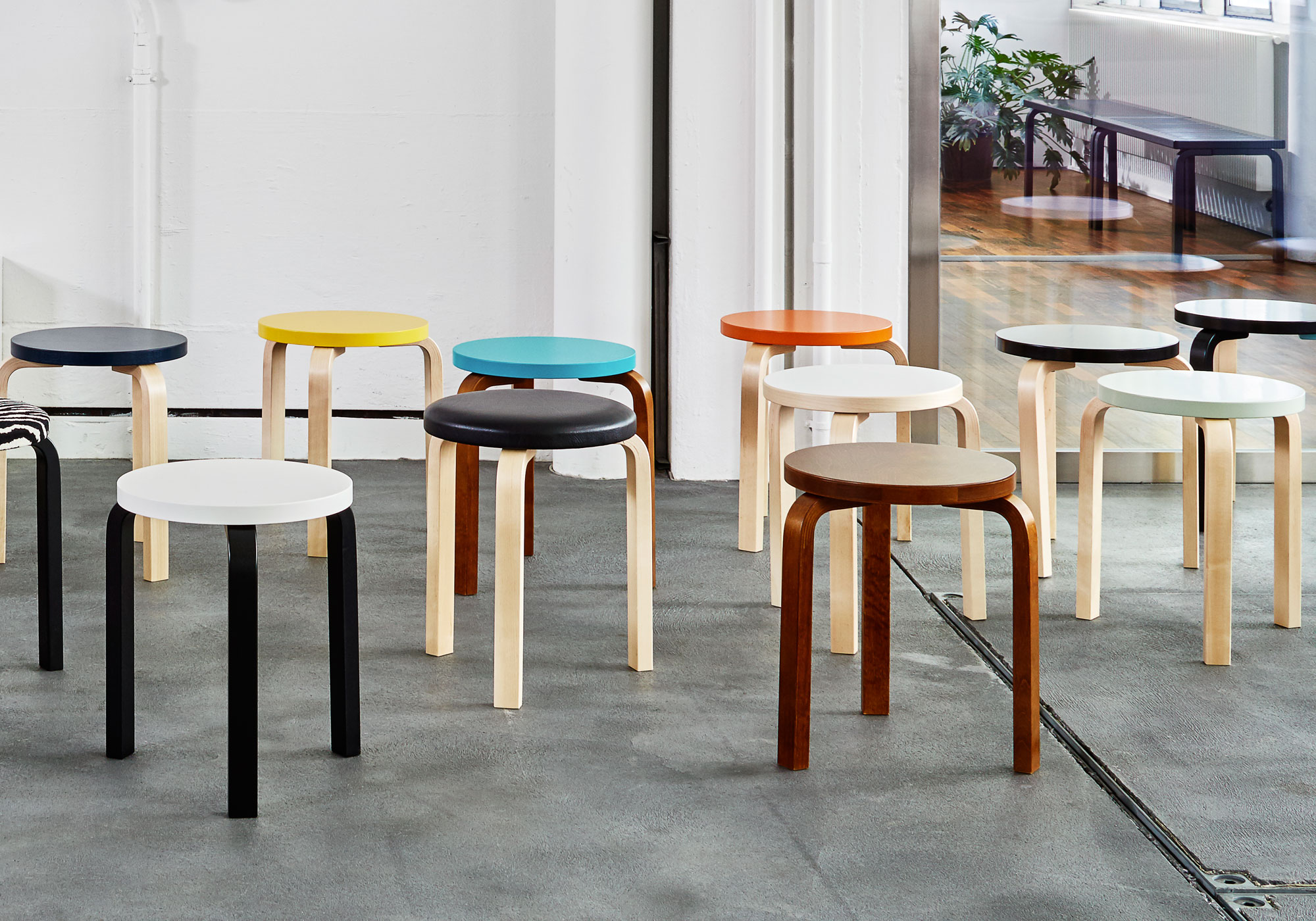 Artek_Stool60_Zurich_04-(1)