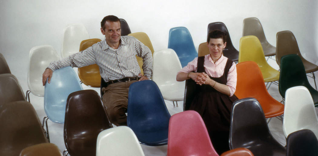Stoličky Eames v premenách času