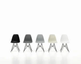 Stolička Eames DSR RE, deep black/chrome