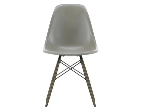 Stolička Eames Fiberglass DSW, raw umber/black maple