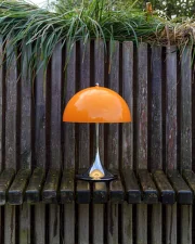 Prenosná lampa Panthella 250, chrome original opal orange