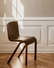 Stolička Ready, red stained oak