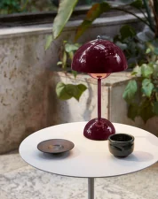 Prenosná lampička Flowerpot VP9, dark plum