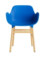 Stolička Form s podpierkami rúk, bright blue/oak
