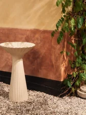 Misa na podstavci Fountain Pedestal Bowl, ivory