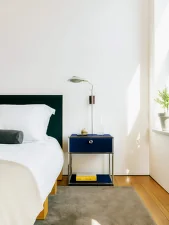 Nočný stolík USM Haller M54, steel blue