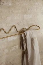 Vešiak na uteráky Curvature, brass