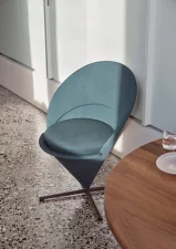 Kreslo Cone Chair, Tonus red