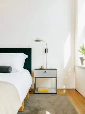 Nočný stolík USM Haller M54, light grey