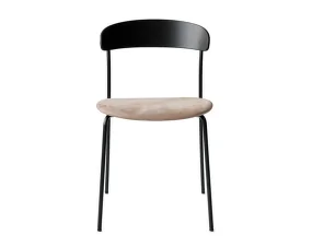 Čalúnená stolička Missing Chair, black lacquered ash/Nubuck 30256