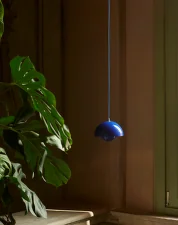 Závesná lampa Flowerpot VP10, cobalt blue