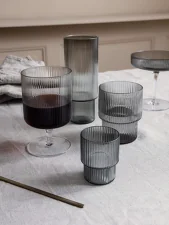 Poháriky na panáky Ripple set 4ks, smoked grey