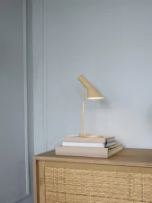 Stolná lampa AJ Mini, warm sand