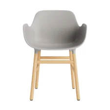 Stolička Form s podrúčkami, warm grey/oak