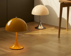 Prenosná lampa Panthella 250, chrome opal beige