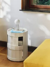 Úložný stolík Facet Cabinet 20, eggshell