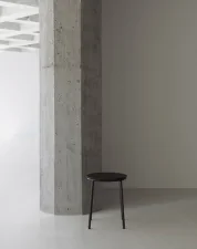 Stolička Circa, black aluminum