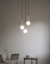 Závesné svietidlo Miira 3, brass/opal