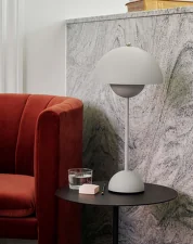 Stolná lampa Flowerpot VP3, brass