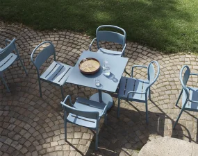 Stolička Linear Steel Armchair, pale blue