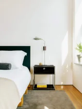 Nočný stolík USM Haller M54, graphite black
