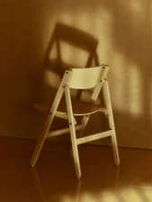 Skladacia stolička Backflip, golden lacquered beech