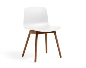 Stolička AAC 12 Lacquered Solid Walnut, white