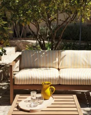 Pohovka Virkelyst 2-seater, golden yellow stripe
