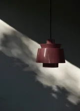 Závesná lampa Utzon JU1, dark burgundy