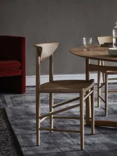 Stolička Drawn HM3, walnut