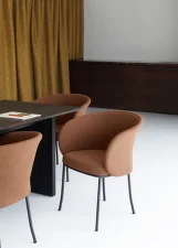 Kreslo Knit, brandy