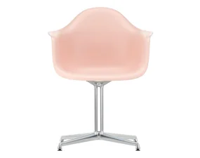 Stolička Eames DAL, pale rose / polished aluminum