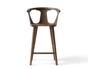 Barová stolička In Between, dymovo olejovaný dub