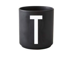Hrnček s písmenom T, black