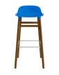 stolicka-Form Bar Chair 75 cm Walnut, bright blue