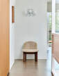 kreslo-Chisel Lounge Chair, walnut / Sheepskin Mohawi 21