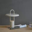 Prenosná LED lampa Pier H33.5, sand