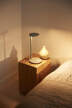 Stolná lampa Oblique, glossy grey