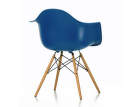 Vitra Eames DAW