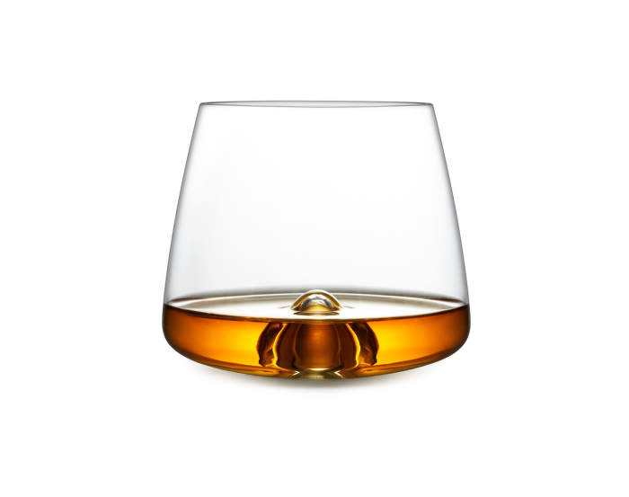 Whiskey_Glass_With_Whiskey_120910