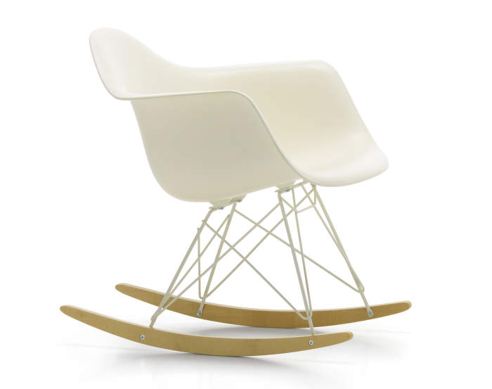 Hojdacie kreslo Vitra Eames Chair RAR, cream