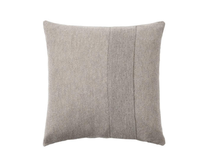 Layer-Cushion-50x50-sand-grey