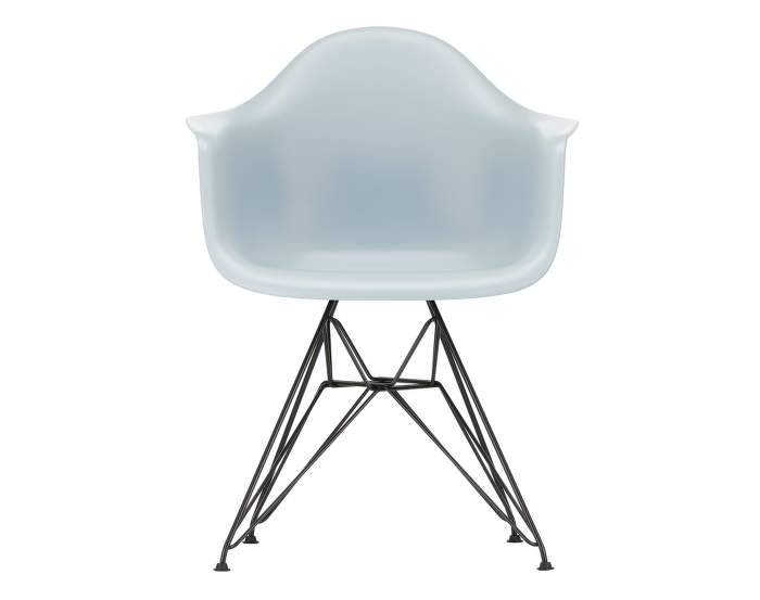 Vitra Eames Plastic Chair DAR