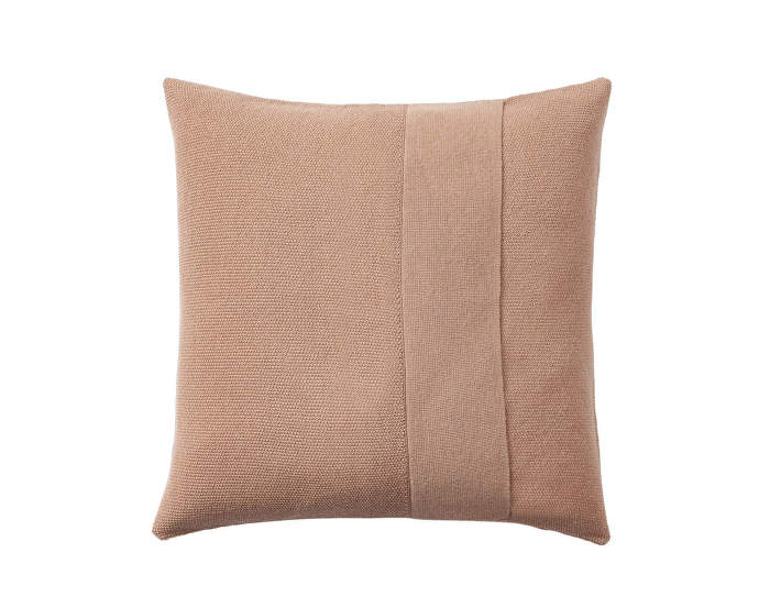 Layer-Cushion-50x50-dusty-rose