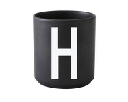 Hrnček s písmenom H, black