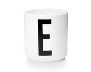 Hrnček s písmenom E, white
