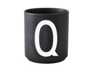 Hrnček s písmenom Q, black