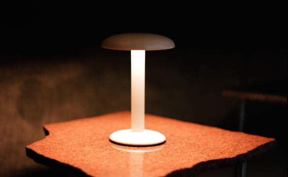 Prenosné stolné lampy Gustave od Flos