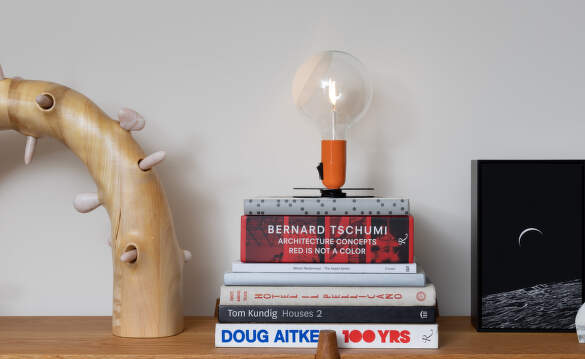 Stolné lampy Lampadina od Flos